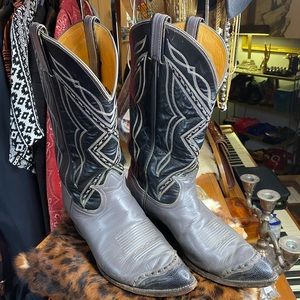 Vintage 1960's TONY LAMA Black Label Men's Cowboy Boots